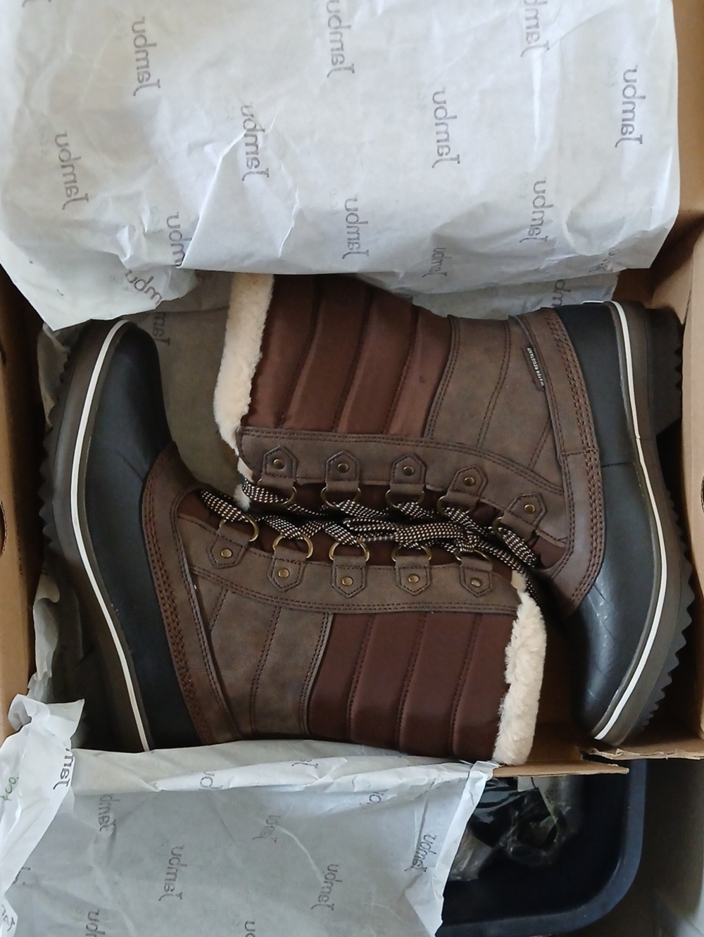 Womans Brown Lace-up Winter Boots